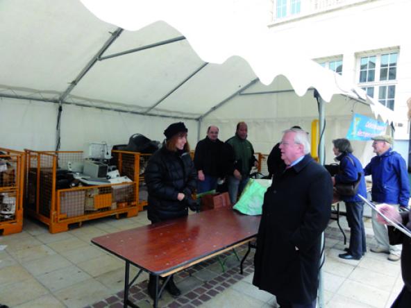 SERD : l'opération de collecte des DEEE à Maisons Laffitte est un succès ! SERD : l'opération de collecte des DEEE à Maisons Laffitte est un succès !